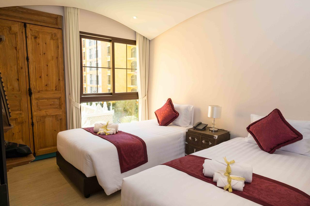 The Symphony Suites Pattaya Praia de Jomtien Exterior foto