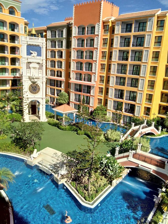 The Symphony Suites Pattaya Praia de Jomtien Exterior foto